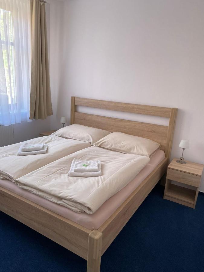 Hotel U Mesta Prahy Nachod Exterior photo