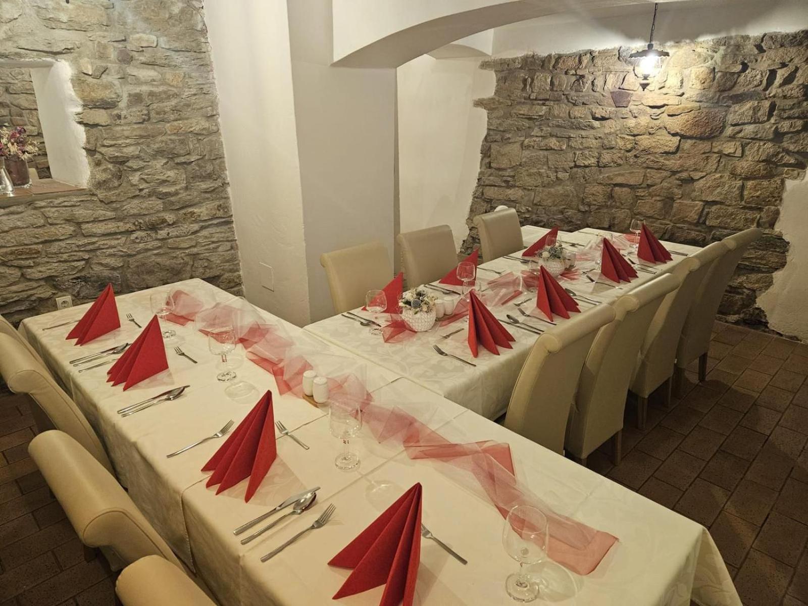 Hotel U Mesta Prahy Nachod Exterior photo